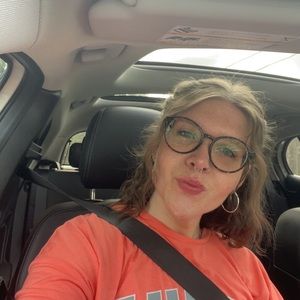 Meet your Posher, Brenna